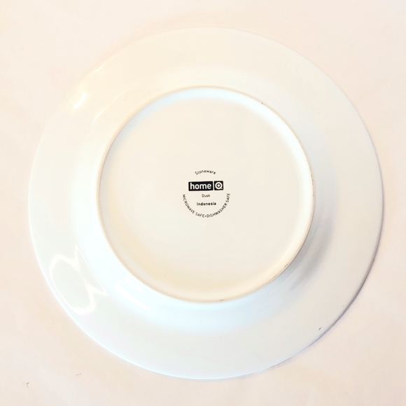 Dinnerware - Picture 4 of 4